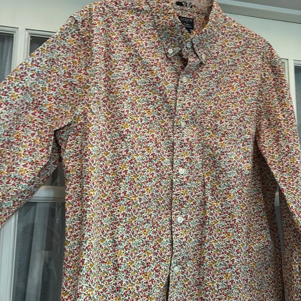 J.Crew flex wash slim floral long sleeve button-down shirt Size L